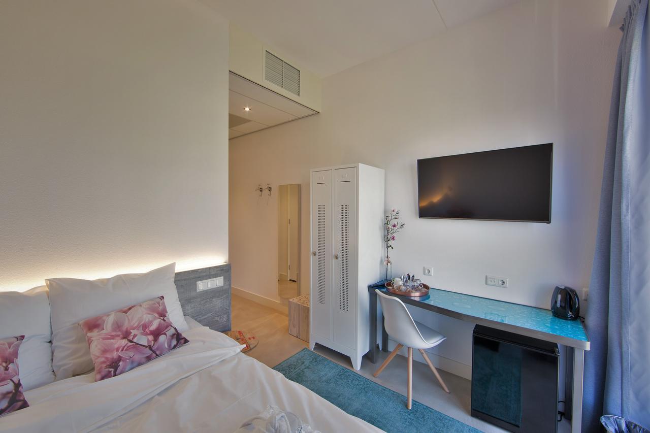 Hotel Rauw Aan De Kade IJmuiden Esterno foto