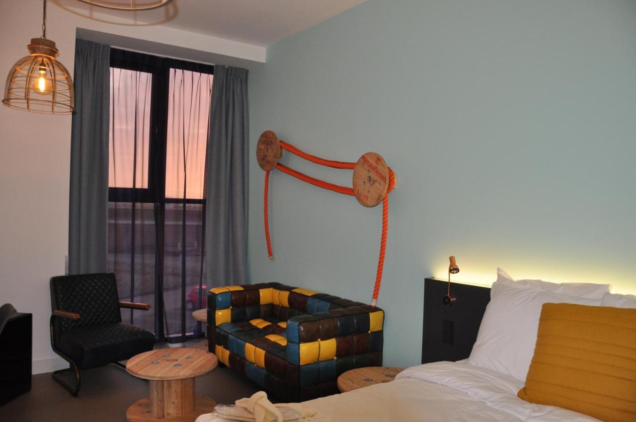 Hotel Rauw Aan De Kade IJmuiden Camera foto